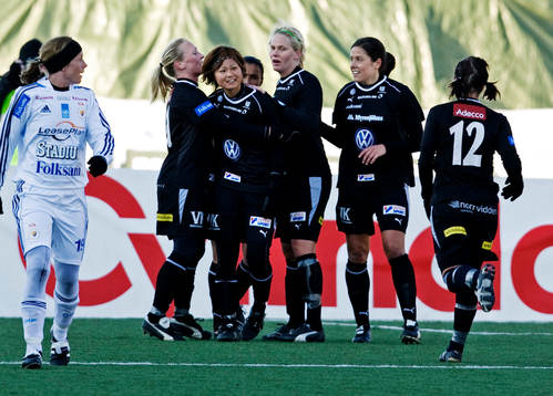 Mami Yamaguchi, Umeå, gjorde mål i sin debut