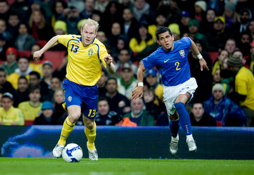Mikael Dorsin, Sverige, och Daniel Alves, Brasilien