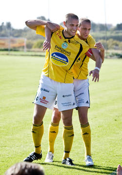 Anders Lindberg, Emil Oremo, jubel, Enköping