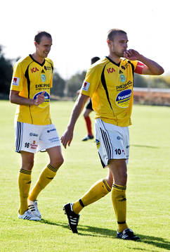Anders Lindberg kysser sin hand