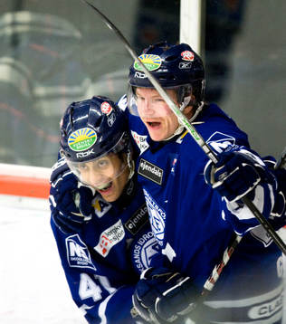 Pierre-Edvorad Bellemare, jubel med Morten Green