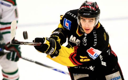 Mikael Backlund, hög klubba