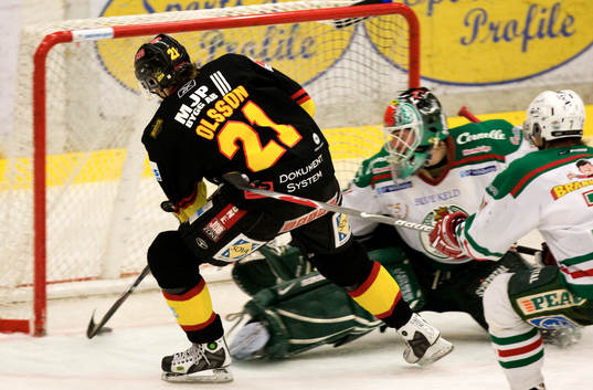 6-4 av Kalle Olsson på Cristopher Nihlstorp, målvakt