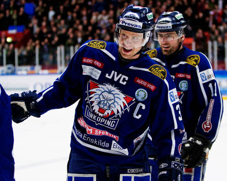 Fredrik Emvall, Linköping, fick göra två mål i andra