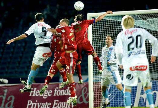 Gabriel, MFF gör 1-1 med huvudet