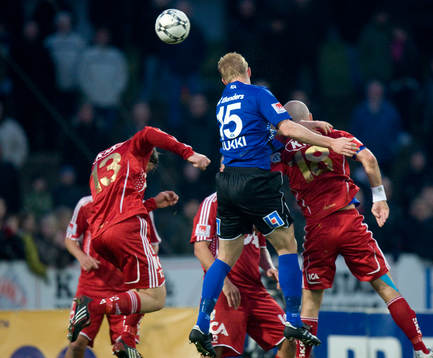 1-0 nickas in av Peter Larsson