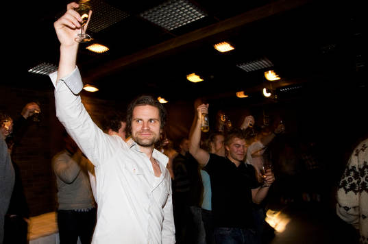 Ishockey, Kvalserien, Rögle, efterfest, jubel. Mikael Gath