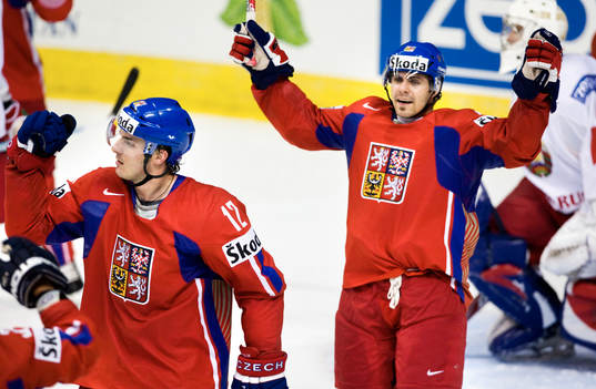 Ales Kotalik, sätter straff på Vitali Koval