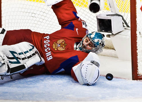 Evgeny Nabokov, målvakt, släpper in 1-2