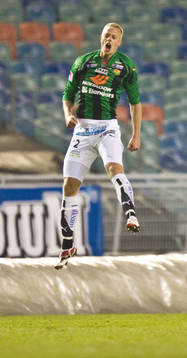 Björn Andersson, GAIS, hoppar högt. Glädje, jubel