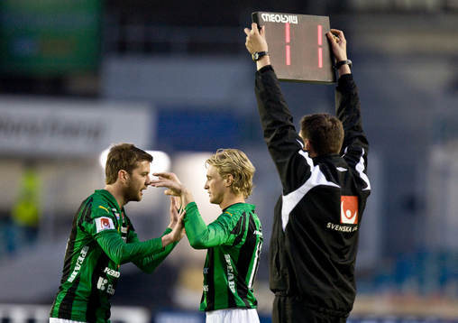 Byte. Jóhann Gudmundsson och Tommy Lycén