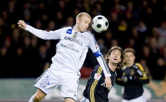 Hannes Sigurdsson, Sundsvall, och Ivan Obolo, AIK