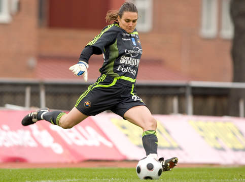 Nadine Angerer, målvakt, Djurgården