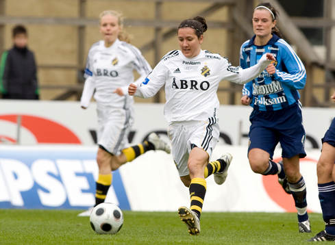 Elin Ekblom Bak, Lisa de Vanna, AIK och Madelene Göras,