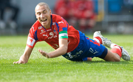 Henrik Larsson och hans HIF föll (tappade poäng) på