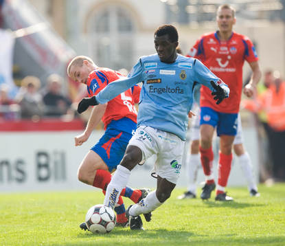 Yussif Chibsah, Gefle, håller undan för Christoffer