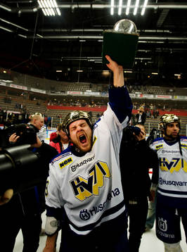 Jukka Voutilainen Guldglädje, jubel, glädje, guld,