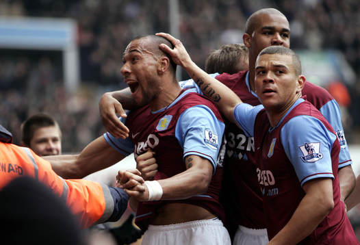 John Carew, Aston Villa, jubel