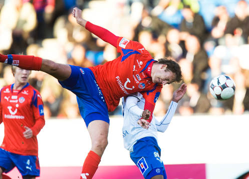 Andreas Granqvist före Kevin Amuneke