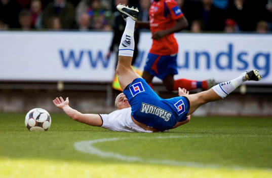 Gunnar Thor Gunnarsson, Norköping, har drattat på ändan,
