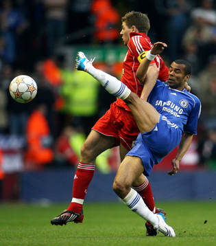 Steven Gerrard, LIverpool och Ashley Cole, Chelsea
