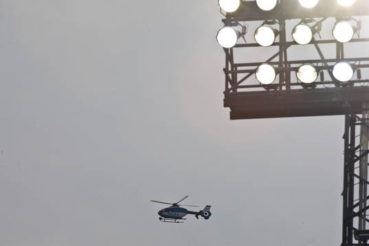 Helikopter, strålkastare