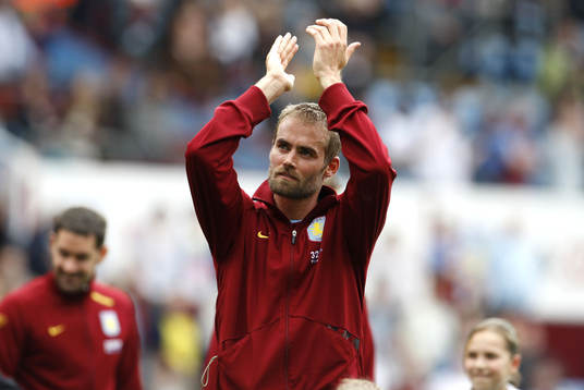 Olof Mellberg, Aston Villa, hyllades