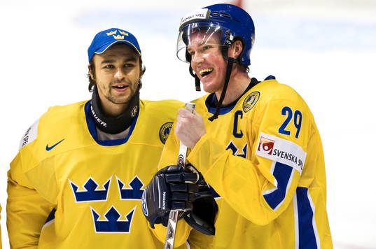 Stefan Liv, målvakt och Kenny Jönsson