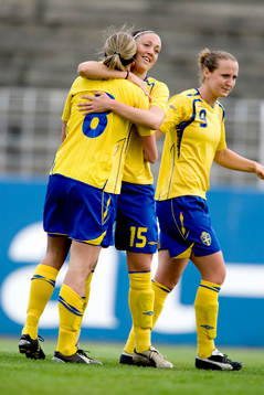 Therese Sjögran, Therese Lundin och Maria Karlsson, jubel