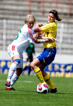 Maria Karlsson, Sverige och Amita Szeker, ungern