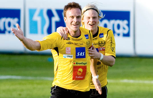 Marcus Ekenberg, Mjällby. 4 målsskytt. jubel