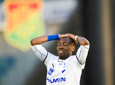 Kevin Amuneke har missat en målchans