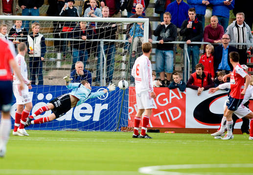 Björn Anklev gör 2-0 till Örgryte