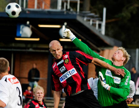 Erik Pilfalk, Brommapojkarna, har inte mycket att sätta