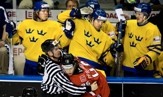 Julien Sprunger och Michael Holmqvist, bråk