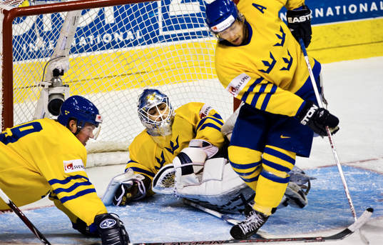 . Stefan Liv, målvakt, Kenny Jönsson, Magnus Johansson