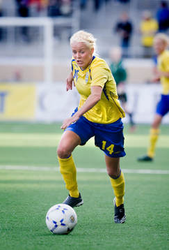 Josefine Öqvist, Sverige