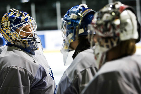 Henrik Lundqvist med de andra målvakterna, målvakt