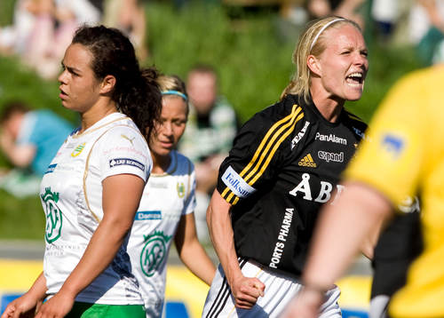 Andrea Comaneci, Hammarby och Elin Ekblom Bak, AIK