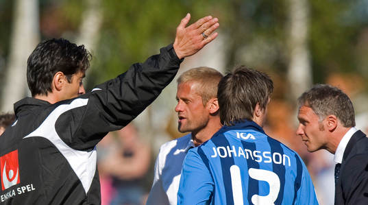 Utvisning, Siggi Jonsson, tränare, fick lämna bänken