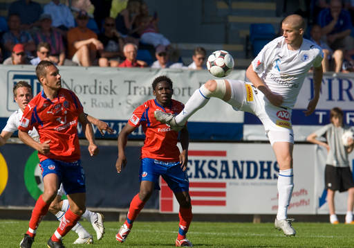 Andreas Drugge visar bollkonster