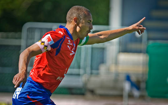 Henrik Larsson visade vägen för Helsingborg. Jubel