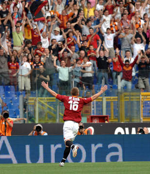 DE ROSSI (Jubel)