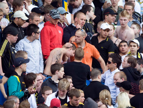 AIK klacken.  Klack, huligan