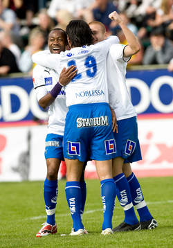 Kevin Amuneke gör 1-0 till Norrköping. Jubel