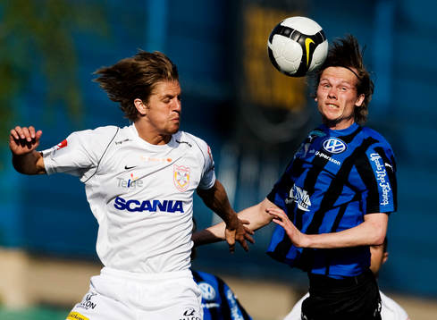 Jonas Lundmark, Sirius, nickar bollen