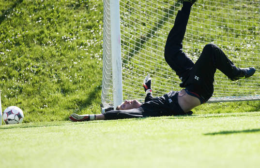 Andreas Isaksson, målvakt, tränar med Trelleborgs FF