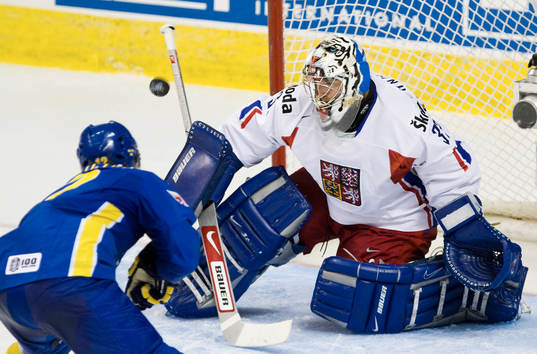 Karl Fabricius fri med Milan Hnilicka, målvakt