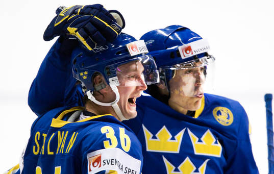 1-1 av Anton Strålman som grattas av Mattias Weinhandl.