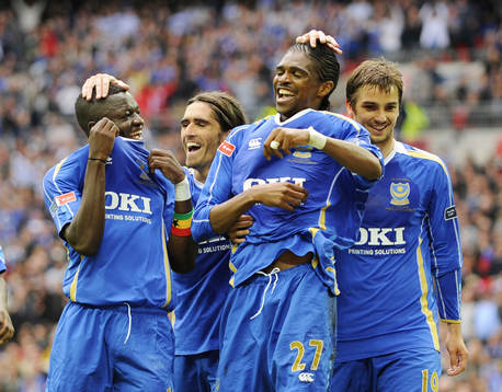 Nwankwo Kanu, mitten, jubel